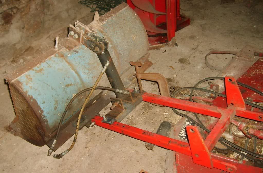 HOMEMADE FRONTEND LOADER Photo by eherrman803 Photobucket